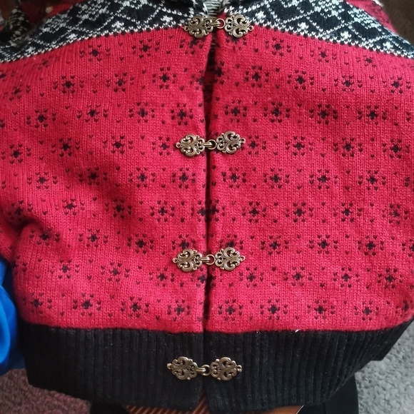 Susan Bristol Vintage Nordic Wool Cardigan Red, Black and Beige Womens Sweater - Picture 8 of 8